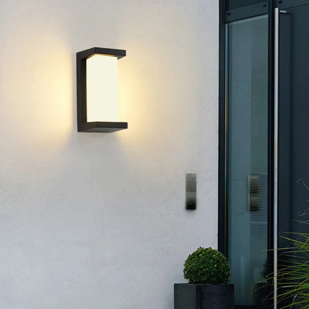 Outdoor Motion Sensor Wall Lamp – Energy-Efficient LED Exterior Wall Light for Gardens and Entrances