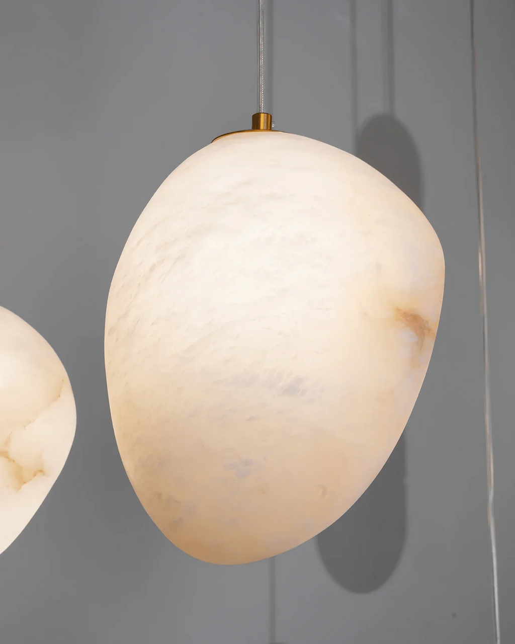 Elegant Pendant Light Brass Alabaster Adjustable Height